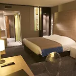 Logis Le Rabelais Hôtel- Restaurant - Hotel 3*