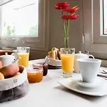 Hotel Logis Le Rabelais Hotel- Restaurant -