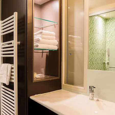Logis Le Rabelais Hotel- Restaurant - 酒店 3*