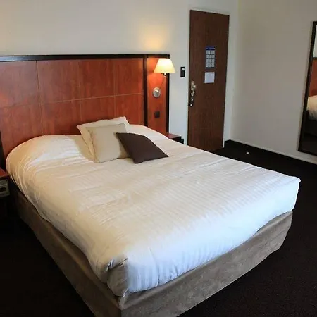 Logis Le Rabelais Hotel- Restaurant - 酒店 3*