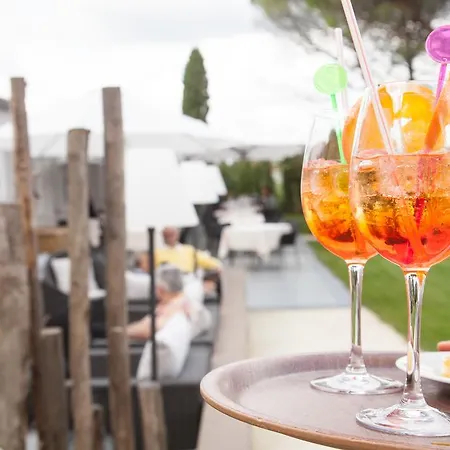 Logis Le Rabelais Hotel- Restaurant - Fontenay-le-Comte