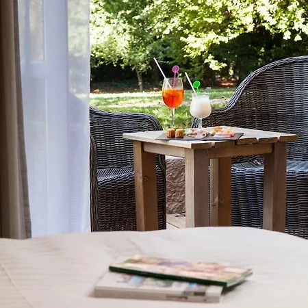Otel Logis Le Rabelais Hotel- Restaurant - Fontenay-le-Comte