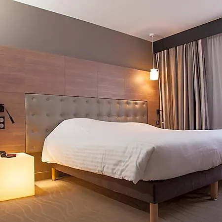 Logis Le Rabelais Hotel- Restaurant -