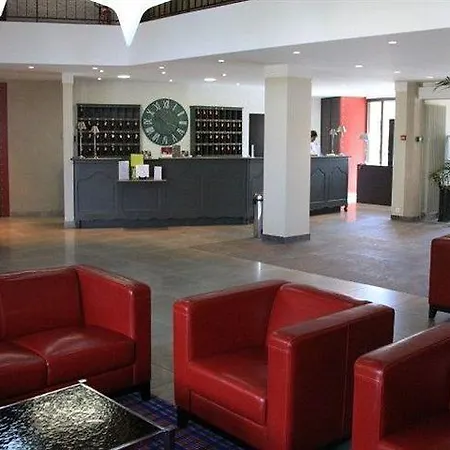 Otel Logis Le Rabelais Hotel- Restaurant - 3*