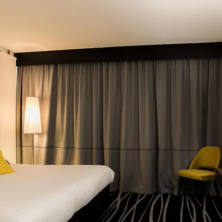酒店 Logis Le Rabelais Hotel- Restaurant - 3*