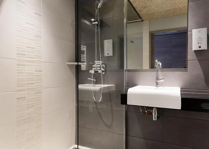 Logis Le Rabelais Hôtel- Restaurant - Hotel Fontenay-le-Comte