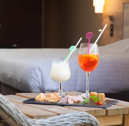 Logis Le Rabelais Hotel- Restaurant - Fontenay-le-Comte