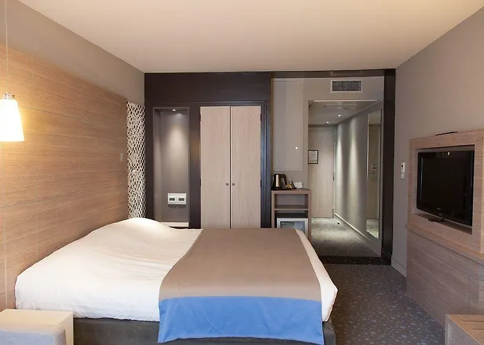 Logis Le Rabelais Hôtel- Restaurant - Hotel Fontenay-le-Comte