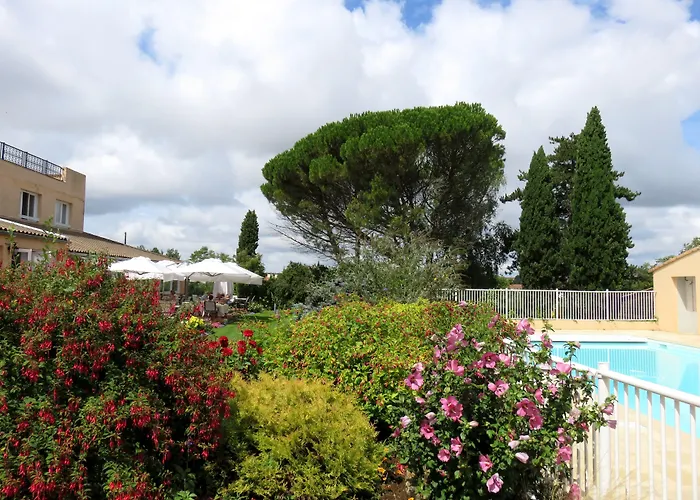 Hotel Logis Le Rabelais Hôtel- Restaurant - Fontenay-le-Comte