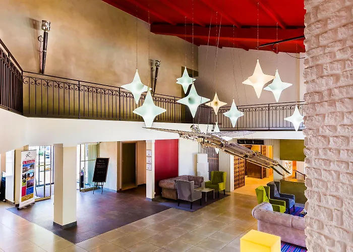 Hotel Logis Le Rabelais Hotel- Restaurant -