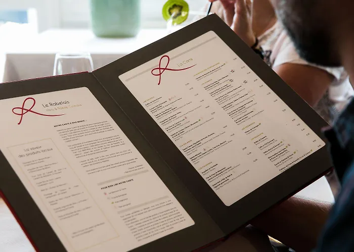 Logis Le Rabelais Hotel- Restaurant - Hotel Fontenay-le-Comte