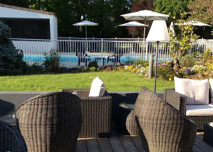 Logis Le Rabelais Hotel- Restaurant - Fontenay-le-Comte