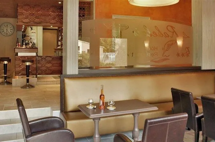 Hotel Logis Le Rabelais Hotel- Restaurant - 3*