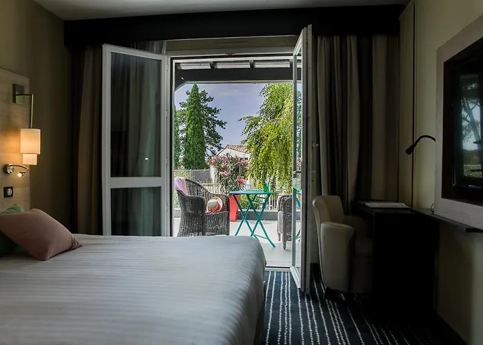 Logis Le Rabelais Hotel- Restaurant -